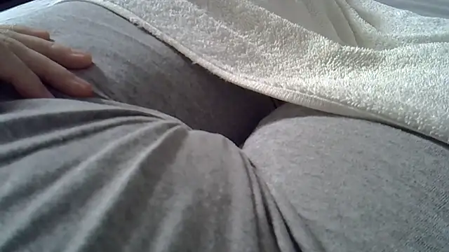 Snapshot of perescam chatting on April 7, 2026, 2:52 pm perescam online show from April 7, 2026, 2:52 pm