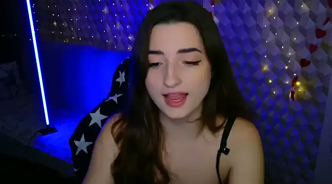 GoldieHoshie online show from February 18, 2025, 5:42 am