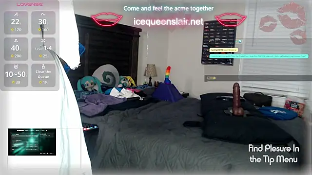 QueenofWhiteIce online show from July 25, 2026, 2:30 am