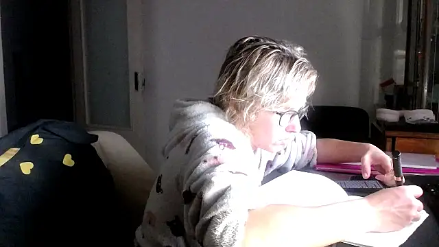 SexxyLety online show from November 21, 2025, 9:03 pm