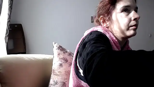 SexxyLety online show from March 3, 2026, 8:32 am