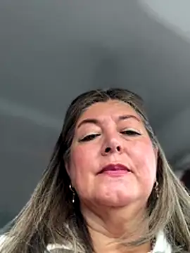 emma tour online show from November 12, 2025, 5:06 pm