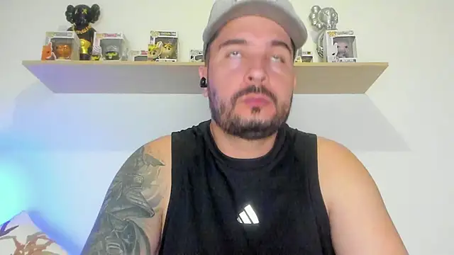 camilo restrepo21 online show from April 16, 2026, 2:56 am