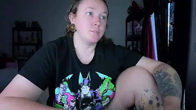 kisicaxx online show from May 15, 2026, 3:59 am