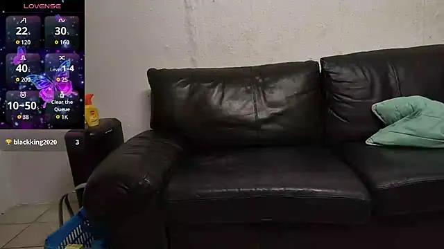 kimberjames84 online show from February 20, 2025, 10:04 pm