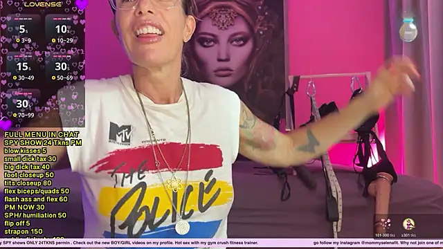 mommyselenafit  online show from October 26, 2025, 4:57 am