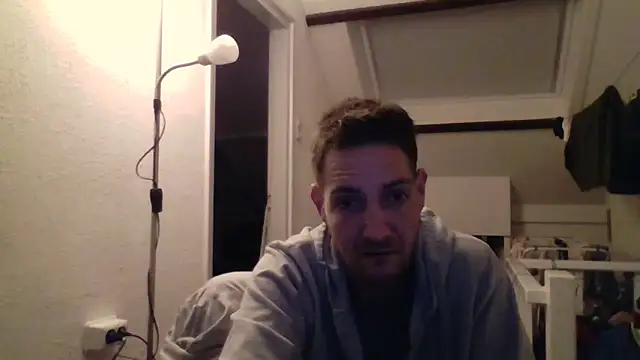 Bizzyjustin online show from March 17, 2026, 4:26 am