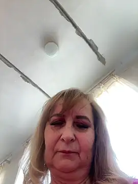 Irina2909xh online show from March 10, 2026, 12:31 pm