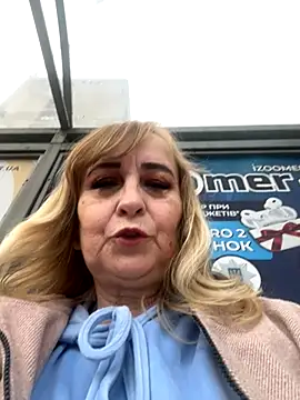 Irina2909xh online show from October 24, 2025, 1:43 pm