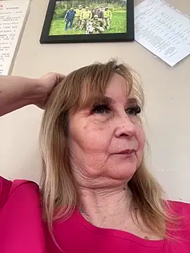 Snapshot of Irina2909@xh chatting on February 24, 2026, 12:17 pm Irina2909xh online show from February 24, 2026, 12:17 pm