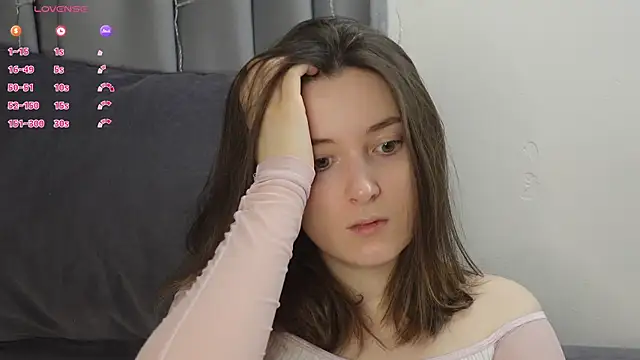 BeckyMartens online show from November 11, 2025, 2:17 am