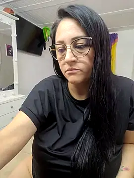 Snapshot of Ameliarizo chatting on February 21, 2026, 3:41 am Ameliarizo online show from February 21, 2026, 3:41 am