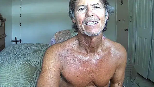 Snapshot of nakeedcowboi65 chatting on April 15, 2026, 7:18 pm nakeedcowboi65 online show from April 15, 2026, 7:18 pm