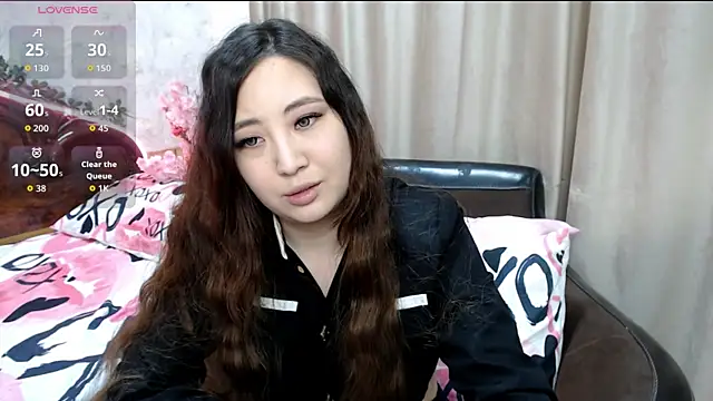 katydoll  online show from November 11, 2025, 3:18 pm