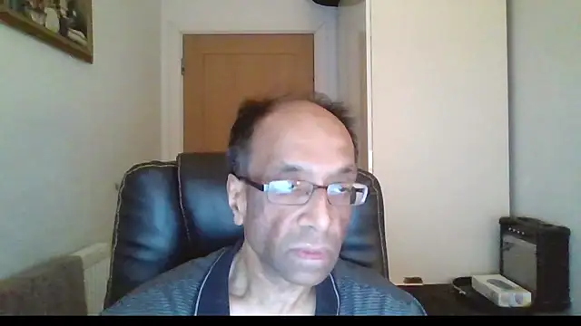 Snapshot of rauncher1 chatting on February 3, 2026, 9:58 am rauncher1 online show from February 3, 2026, 9:58 am