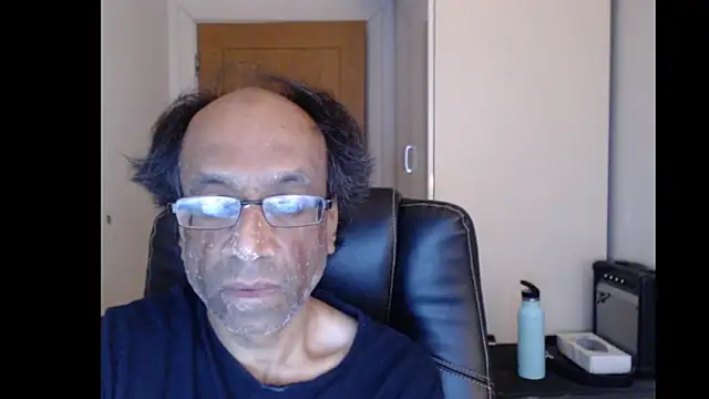 rauncher1 online show from May 22, 2026, 8:23 am