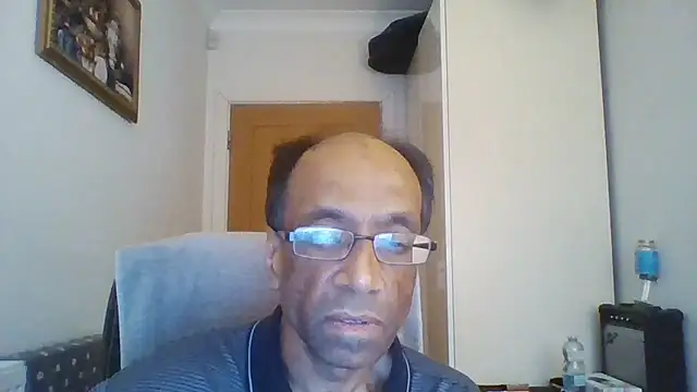 rauncher1 online show from November 13, 2025, 10:08 am