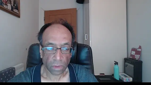 Snapshot of rauncher1 chatting on February 14, 2026, 10:26 am rauncher1 online show from February 14, 2026, 10:26 am