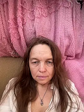 Susanel online show from July 9, 2026, 4:28 pm
