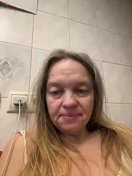 Susanel online show from December 4, 2025, 12:15 pm