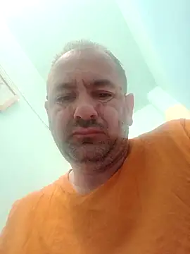 Snapshot of Venelin_ruse chatting on April 4, 2026, 1:45 am Venelin ruse online show from April 4, 2026, 1:45 am