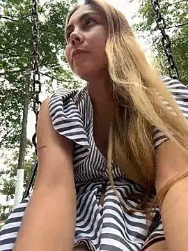 Snapshot of Brittanyrosexx chatting on December 14, 2024, 6:09 pm Brittanyrosexx online show from December 14, 2024, 6:09 pm