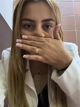 Brittanyrosexx online show from March 4, 2026, 8:38 pm