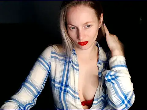 Snapshot of Shantidol chatting on May 5, 2026, 8:23 pm Shantidol online show from May 5, 2026, 8:23 pm