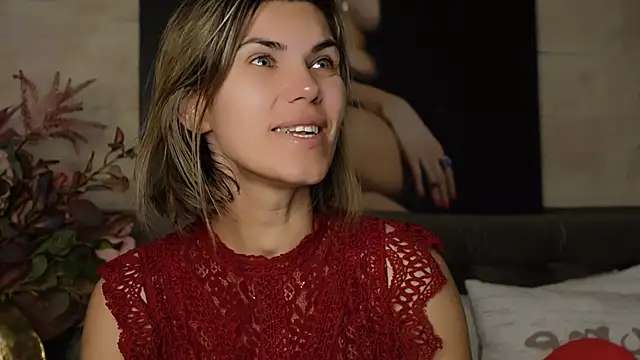 Snapshot of FeliciaKrige chatting on April 21, 2026, 7:42 pm FeliciaKrige online show from April 21, 2026, 7:42 pm