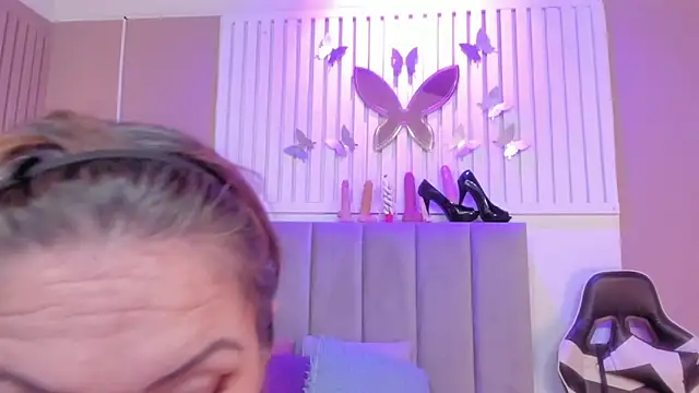 chantall1375 online show from February 21, 2026, 3:41 am