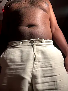 Snapshot of HairyChubbyStalion chatting on October 17, 2025, 10:55 pm HairyChubbyStalion online show from October 17, 2025, 10:55 pm