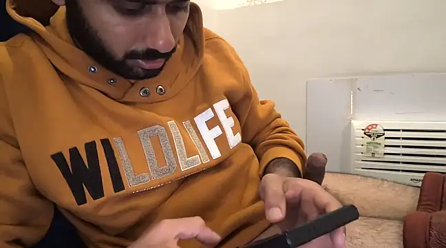 Snapshot of brownie_cake_cb chatting on March 1, 2025, 7:30 am brownie cake cb online show from March 1, 2025, 7:30 am