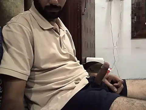 Snapshot of brownie_cake_cb chatting on October 18, 2025, 6:32 pm brownie cake cb online show from October 18, 2025, 6:32 pm