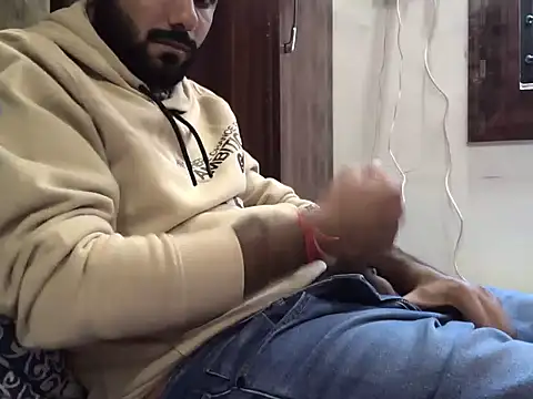 Snapshot of brownie_cake_cb chatting on October 31, 2025, 8:55 am brownie cake cb online show from October 31, 2025, 8:55 am