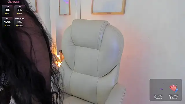 Snapshot of zobe_love chatting on May 30, 2026, 5:40 pm zobe love online show from May 30, 2026, 5:40 pm