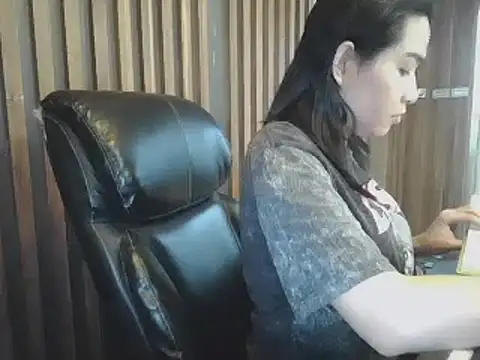 Snapshot of sara_kimoo chatting on March 6, 2025, 6:05 pm sara kimoo online show from March 6, 2025, 6:05 pm