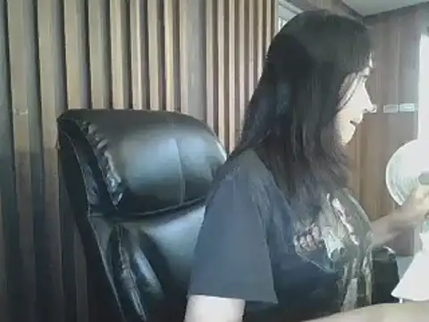 Snapshot of sara_kimoo chatting on March 12, 2025, 10:39 pm sara kimoo online show from March 12, 2025, 10:39 pm