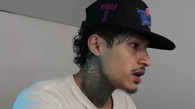 trieone online show from March 5, 2025, 4:13 am