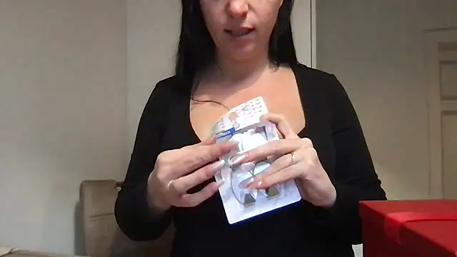 Viola Beck online show from December 5, 2025, 11:09 am