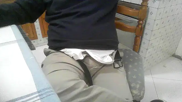 Snapshot of polloiw chatting on November 13, 2025, 10:52 am polloiw online show from November 13, 2025, 10:52 am