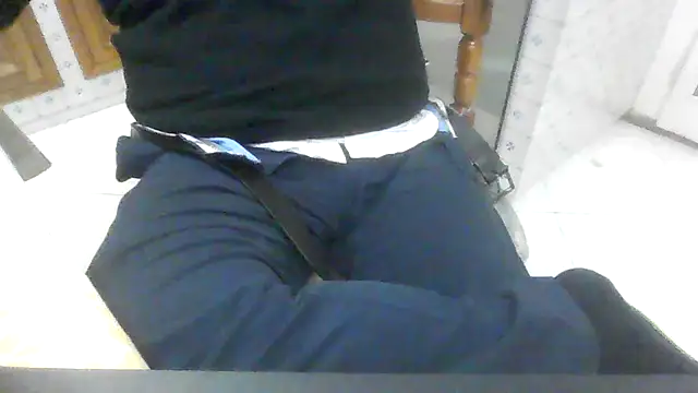 Snapshot of polloiw chatting on November 1, 2025, 5:40 pm polloiw online show from November 1, 2025, 5:40 pm