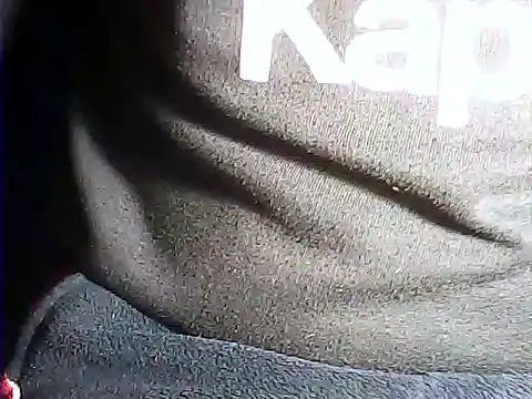 kalinixta online show from November 30, 2025, 2:18 pm