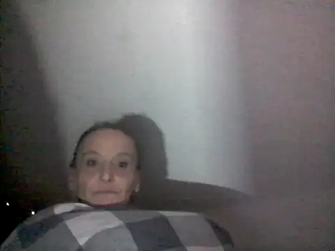 Pussicat1976 online show from November 4, 2025, 11:41 pm