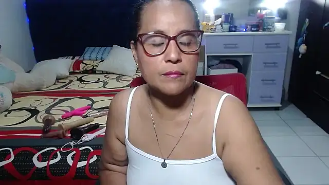 Snapshot of pervert_mommy_ chatting on April 30, 2026, 9:38 am pervert mommy online show from April 30, 2026, 9:38 am