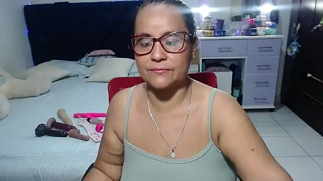 Snapshot of pervert_mommy_ chatting on May 11, 2026, 10:38 am pervert mommy online show from May 11, 2026, 10:38 am