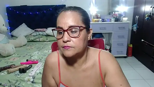 Snapshot of pervert_mommy_ chatting on March 14, 2026, 11:27 am pervert mommy online show from March 14, 2026, 11:27 am