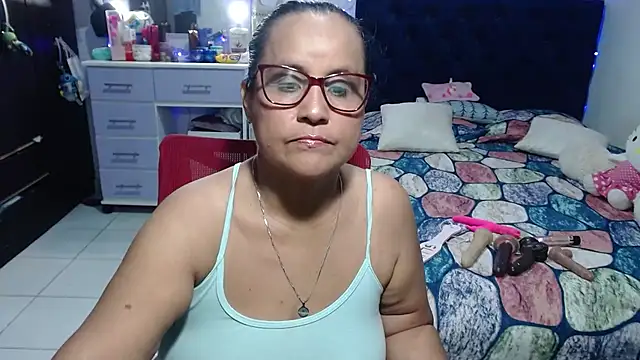 Snapshot of pervert_mommy_ chatting on May 29, 2026, 9:48 am pervert mommy online show from May 29, 2026, 9:48 am