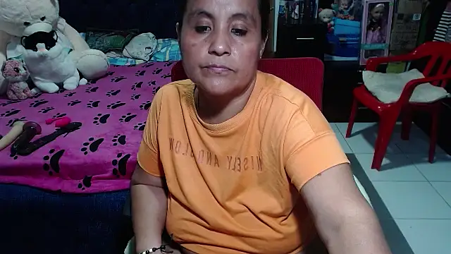 Snapshot of pervert_mommy_ chatting on February 25, 2025, 12:27 pm pervert mommy online show from February 25, 2025, 12:27 pm