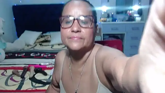 Snapshot of pervert_mommy_ chatting on May 2, 2026, 10:09 am pervert mommy online show from May 2, 2026, 10:09 am