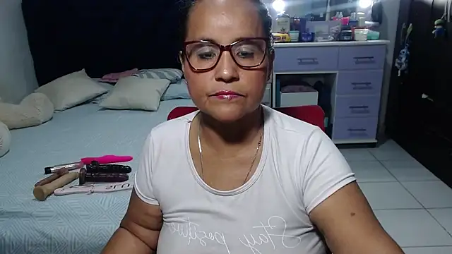 Snapshot of pervert_mommy_ chatting on May 14, 2026, 11:51 am pervert mommy online show from May 14, 2026, 11:51 am